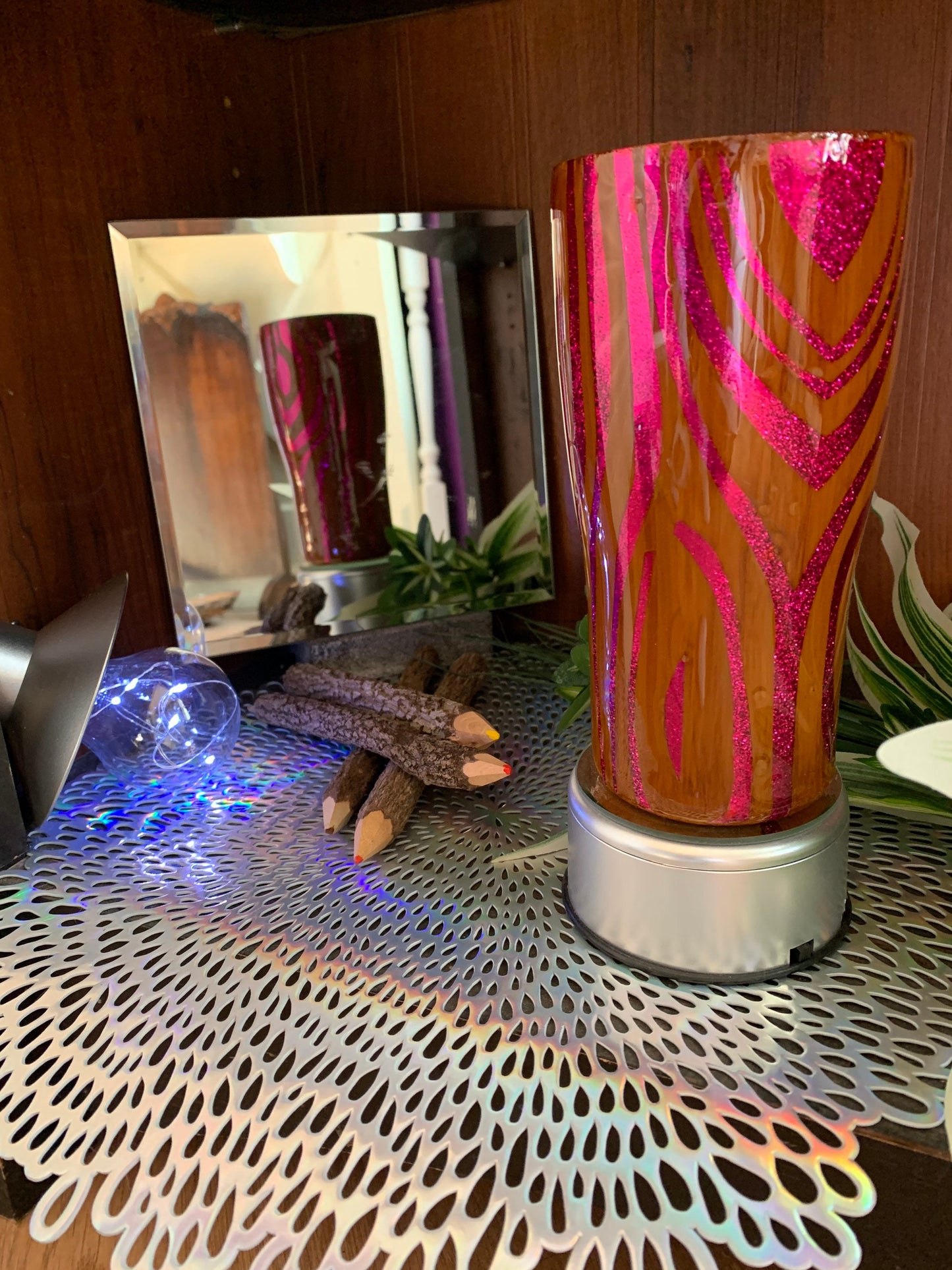 Custom 20oz dark pink glitter wood grain tumbler