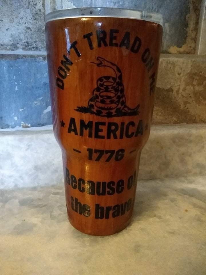 30 oz. wood grain Don’t tread on me American flag cup