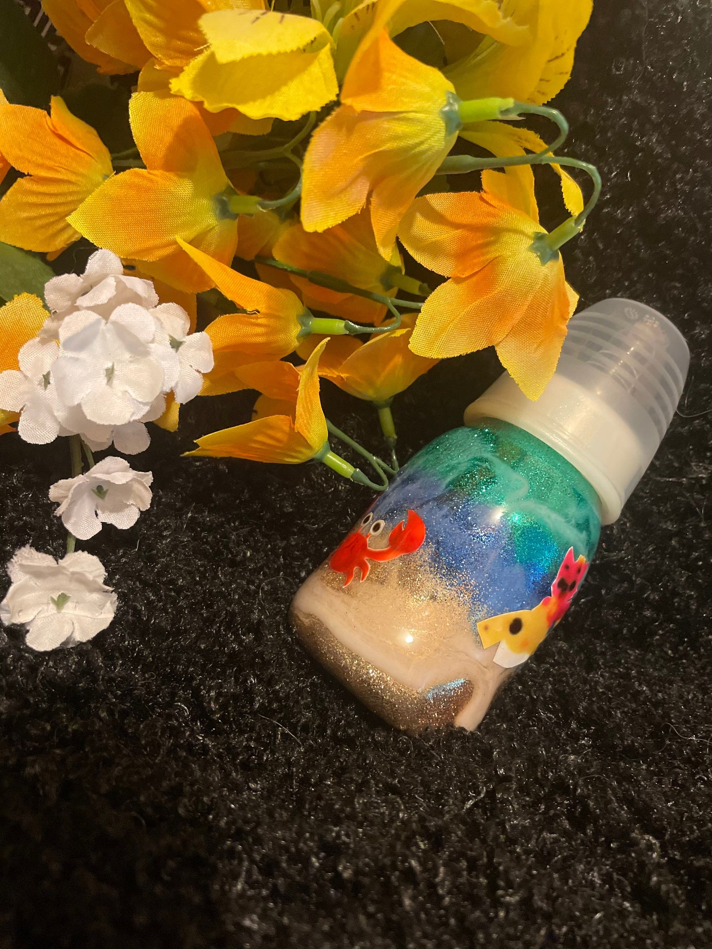 Tiny cute 5oz baby bottles custom designs glitter vinyl epoxy